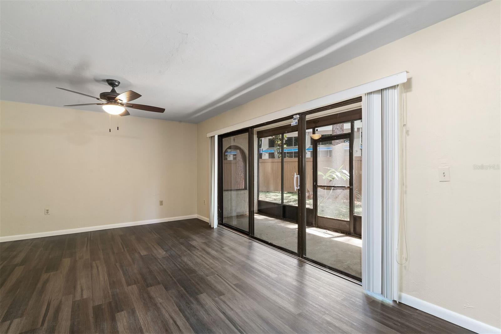 Image 15 of 27 For 2635 35th Place 301