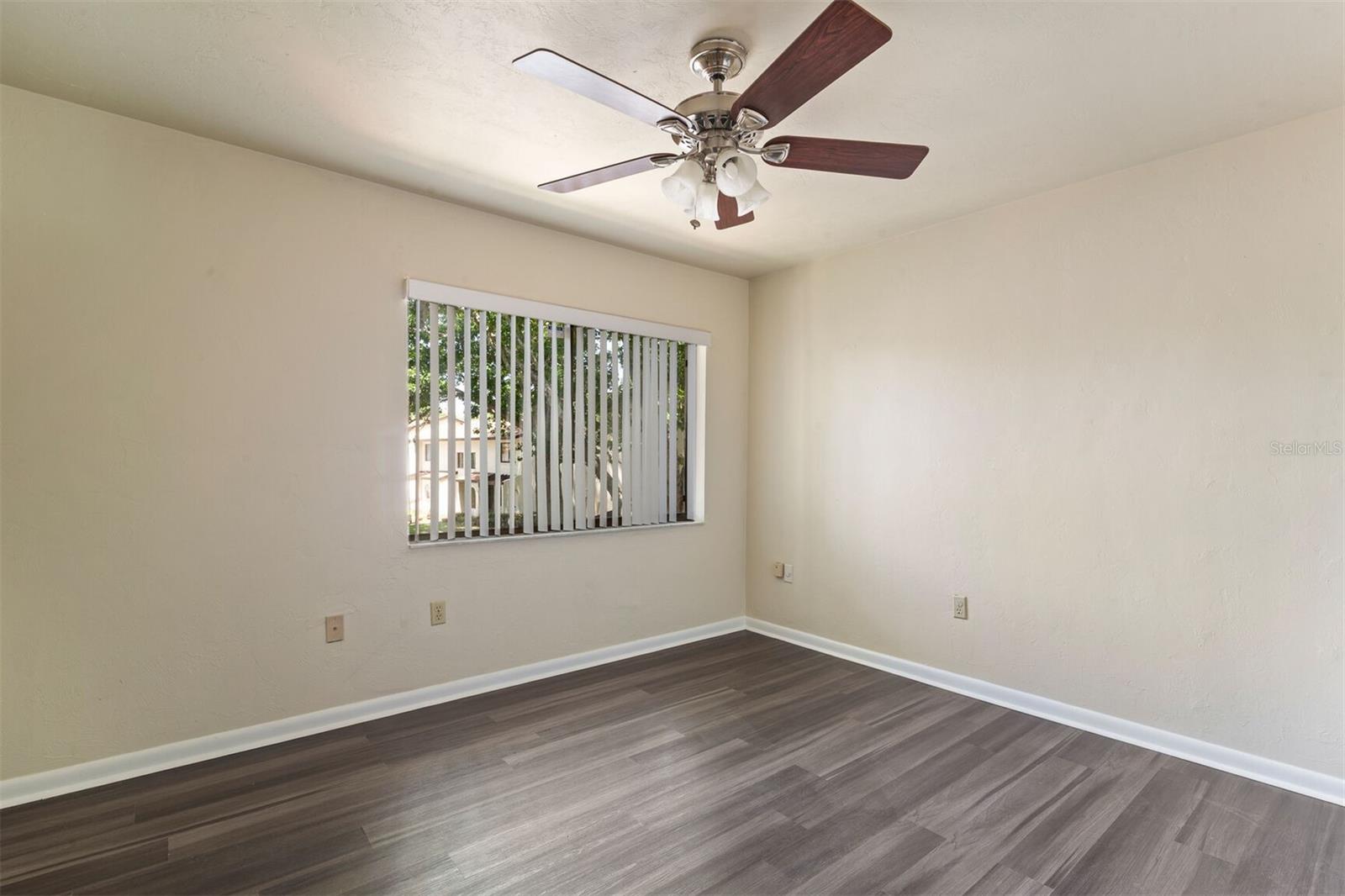 Image 18 of 27 For 2635 35th Place 301