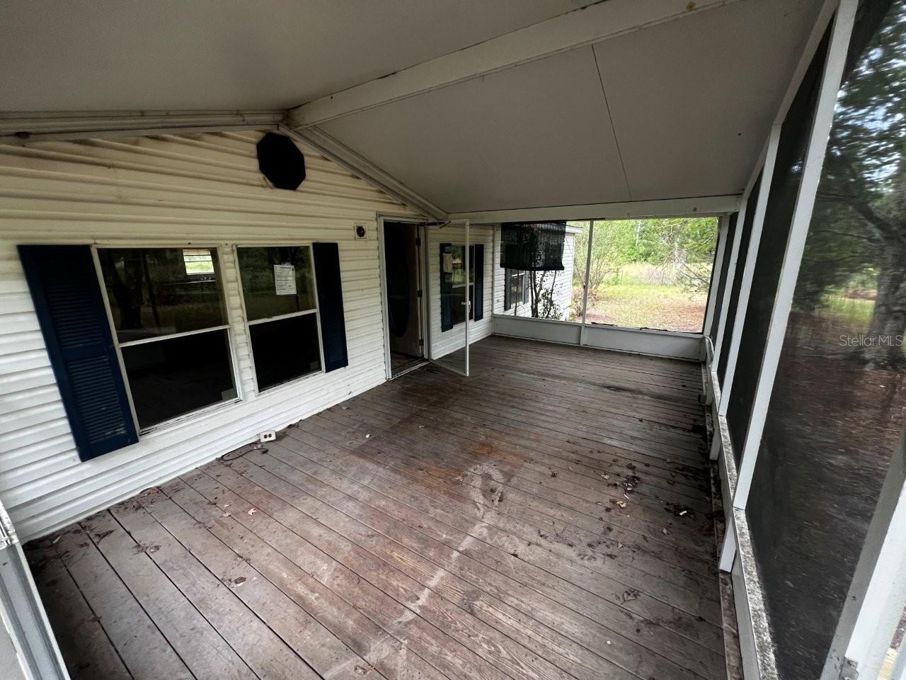 Image 2 of 8 For 761 Sunview Street
