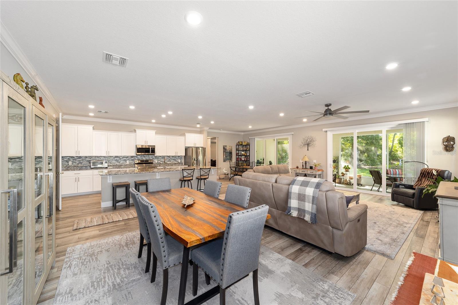 Image 10 of 51 For 13767 137th Court
