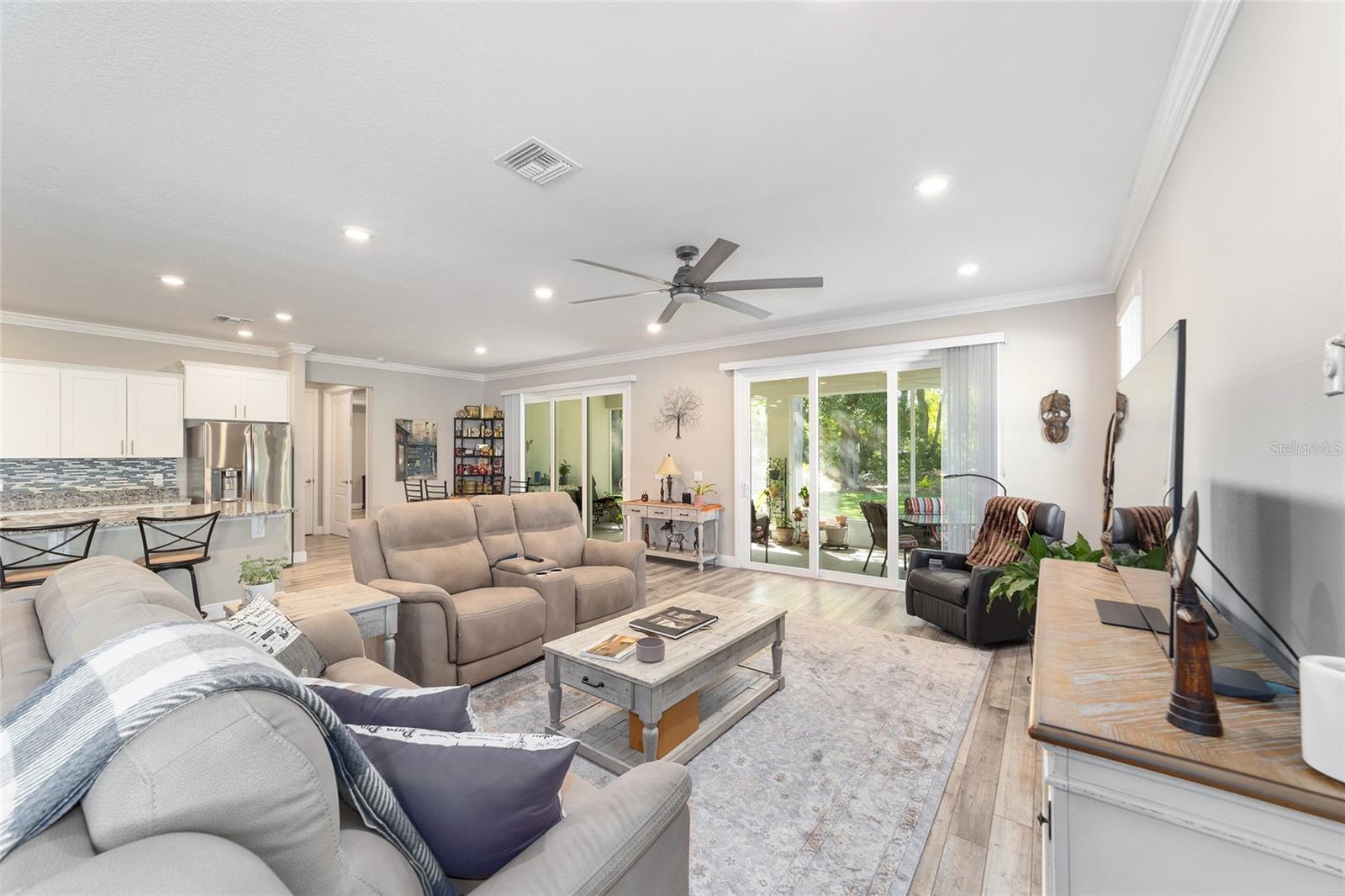 Image 8 of 51 For 13767 137th Court