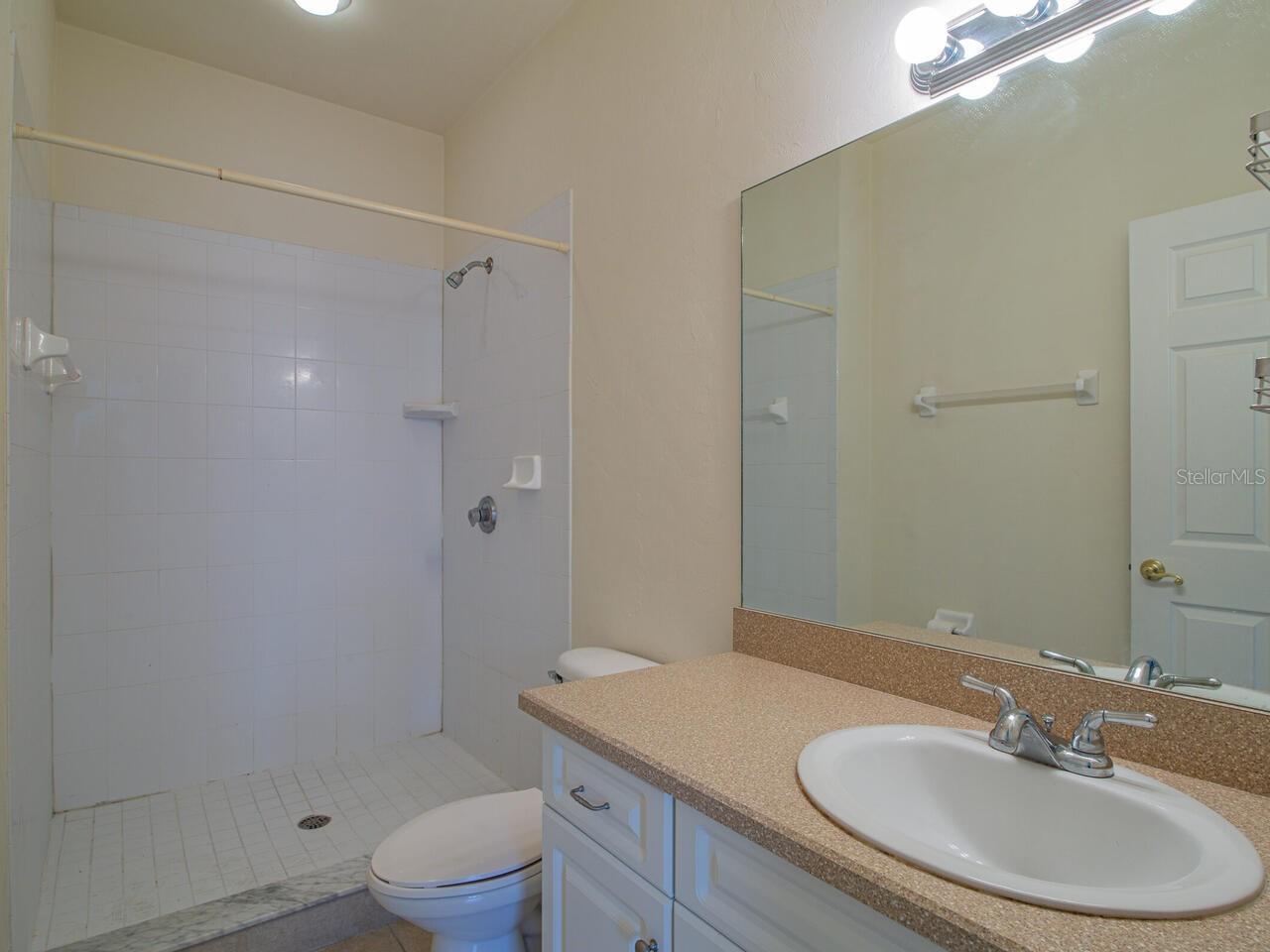 Image 6 of 27 For 1565 29th Road 4