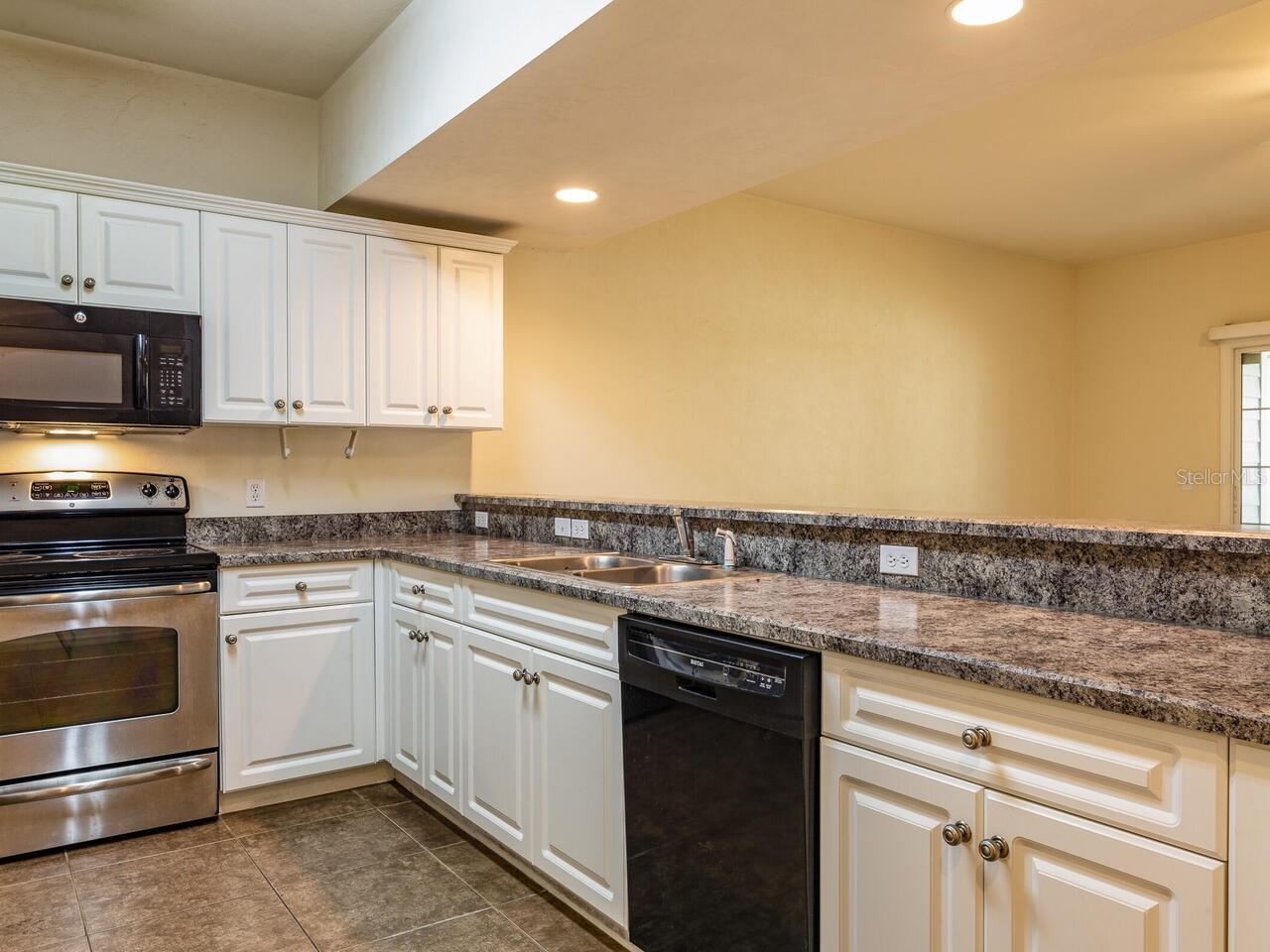 Image 8 of 27 For 1565 29th Road 4