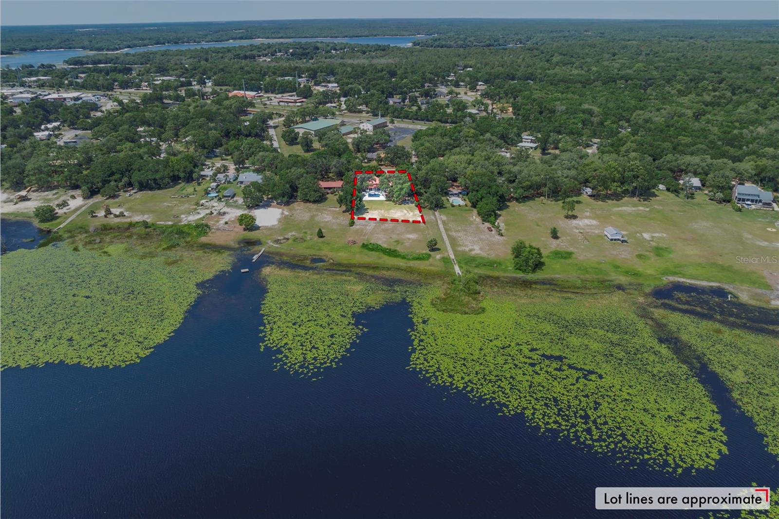 Listing photo id 36 for 561 Lakeview Drive