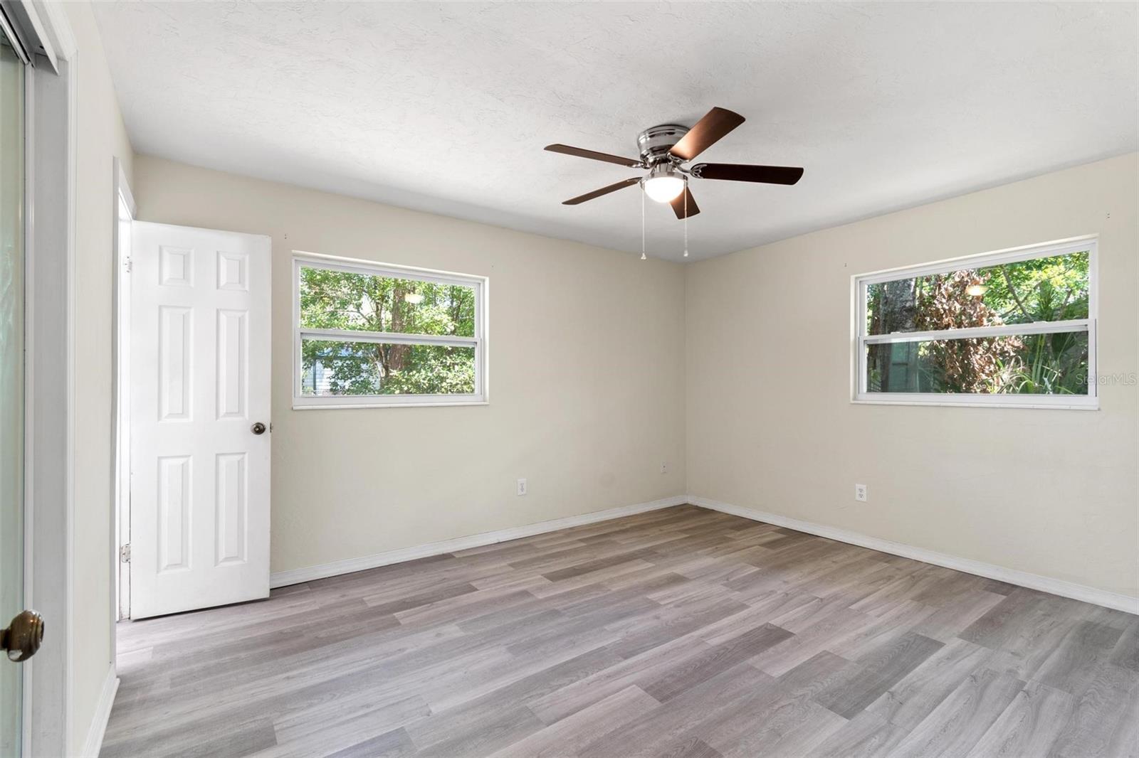 Image 11 of 25 For 5815 26th Terrace