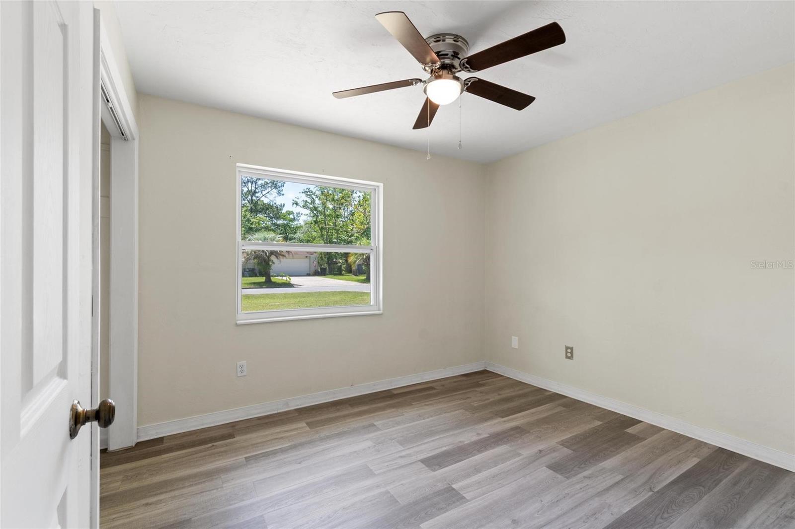 Image 17 of 25 For 5815 26th Terrace
