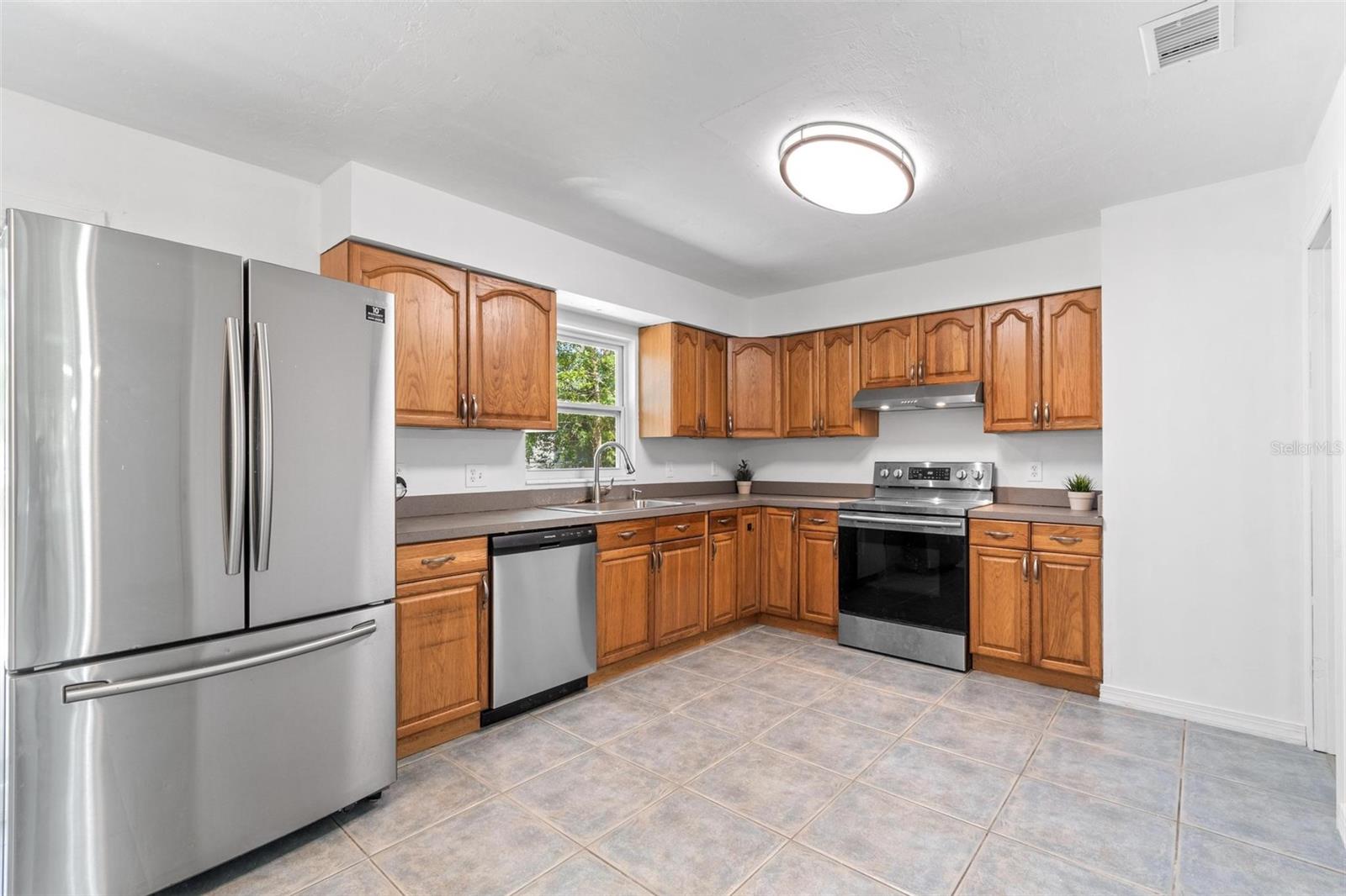 Image 7 of 25 For 5815 26th Terrace