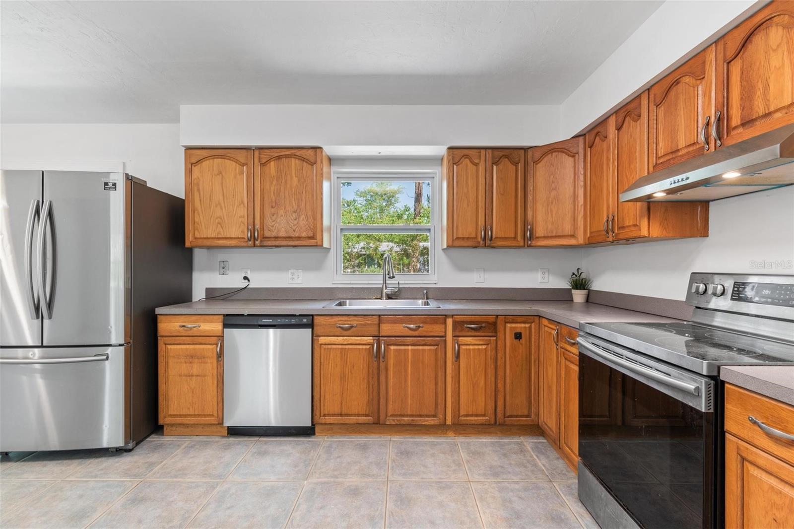 Image 8 of 25 For 5815 26th Terrace