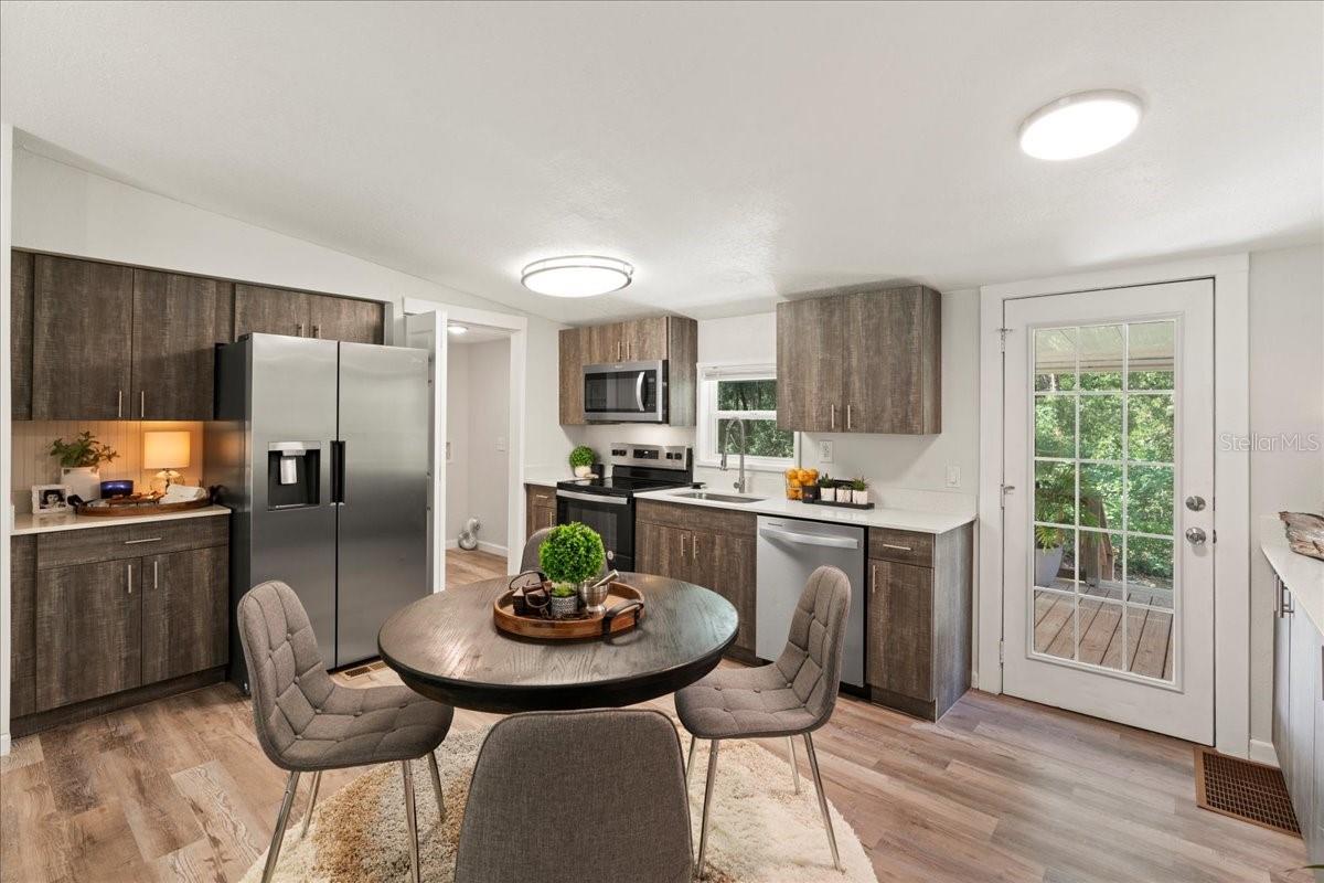 Image 10 of 40 For 10991 62nd Street