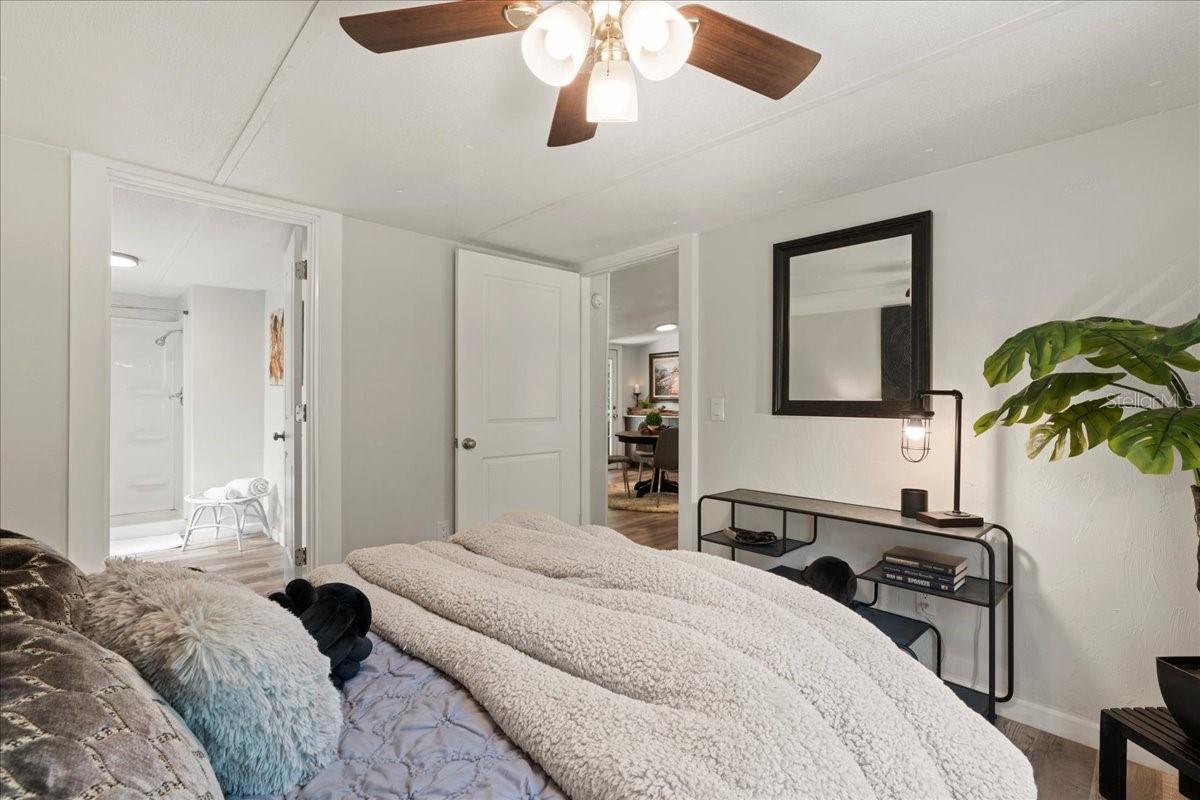 Image 18 of 40 For 10991 62nd Street