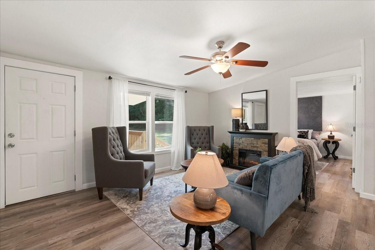 Image 6 of 40 For 10991 62nd Street