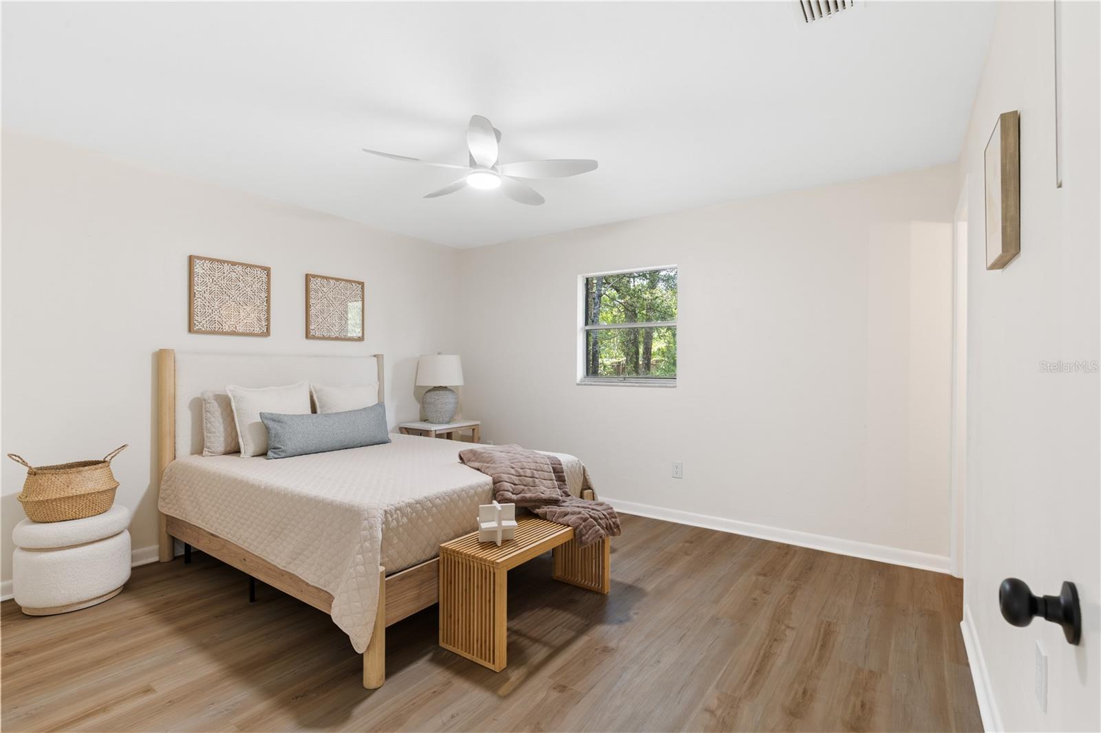 Image 11 of 17 For 2448 54th Boulevard