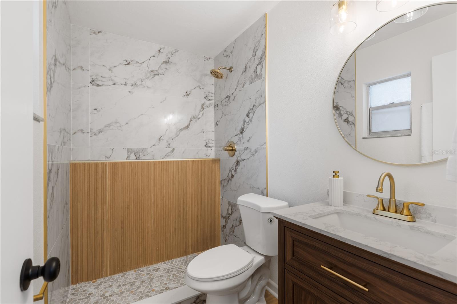 Image 12 of 17 For 2448 54th Boulevard