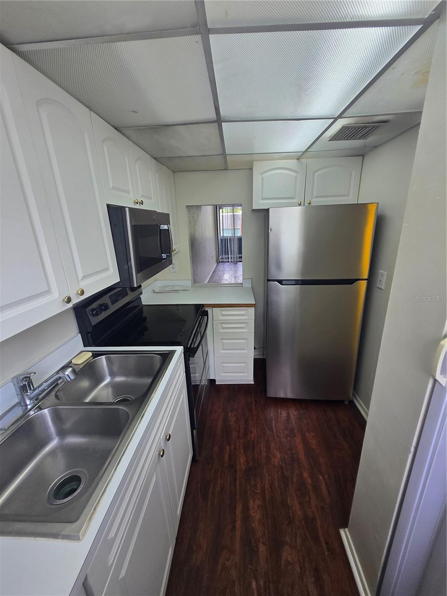 Image 7 of 20 For 603 75th Street 207