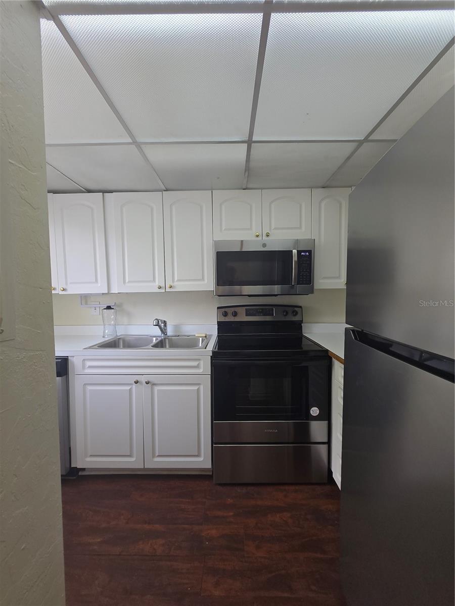 Image 8 of 20 For 603 75th Street 207