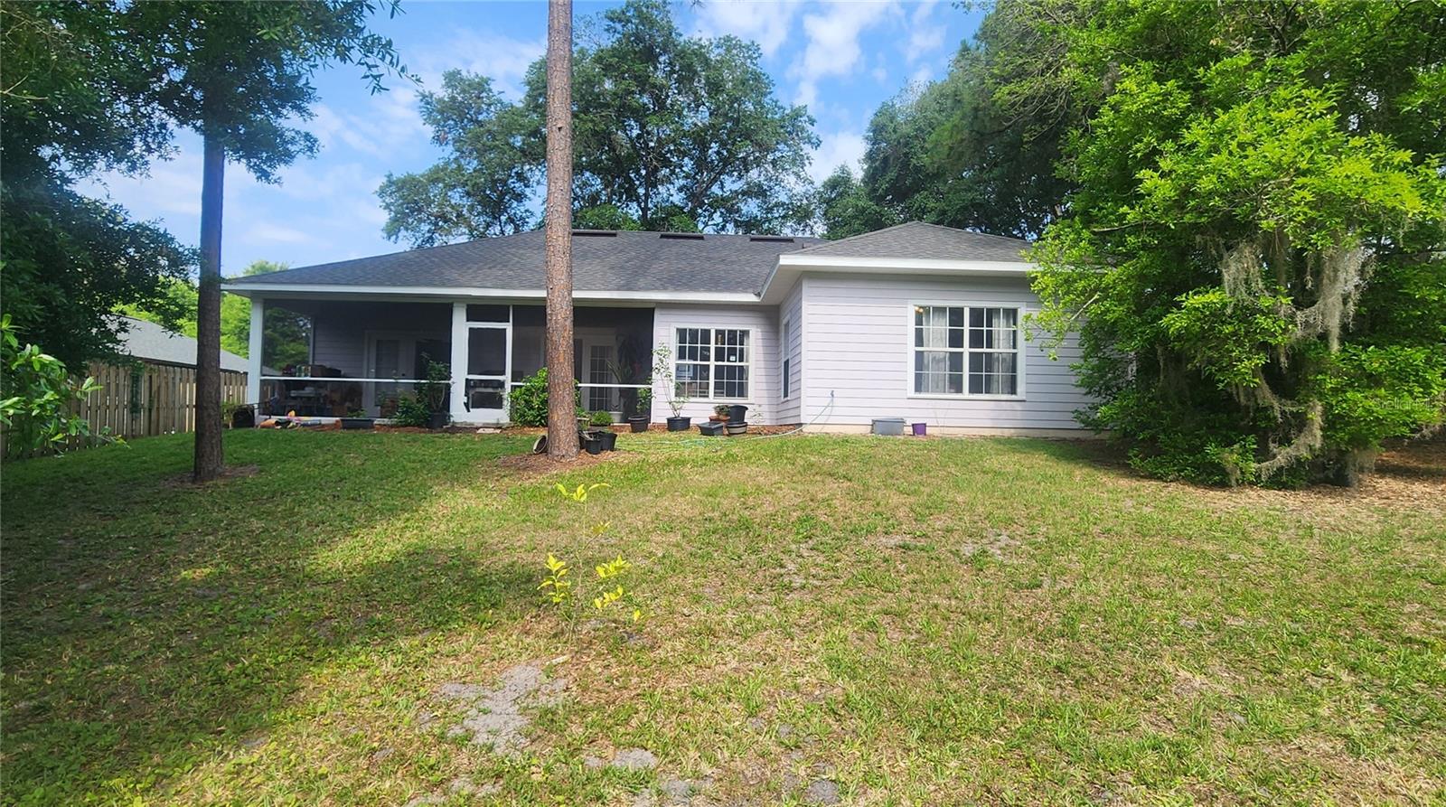 Image 19 of 29 For 6839 82nd Terrace
