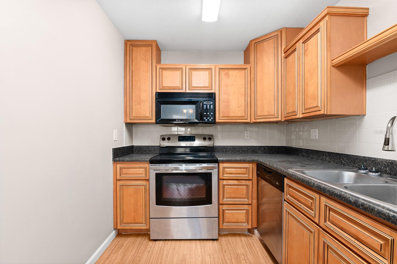 Image 13 of 23 For 3934 26th Drive 7