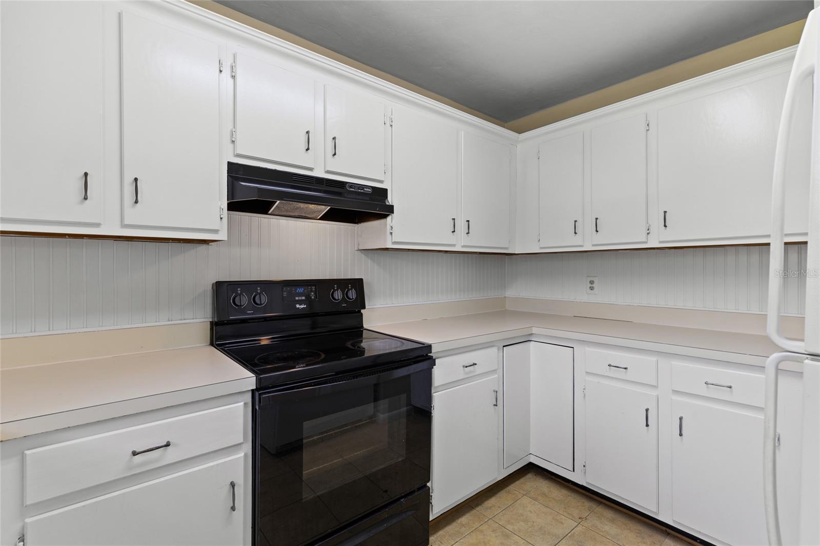 Image 11 of 19 For 2300 43rd Street Q2