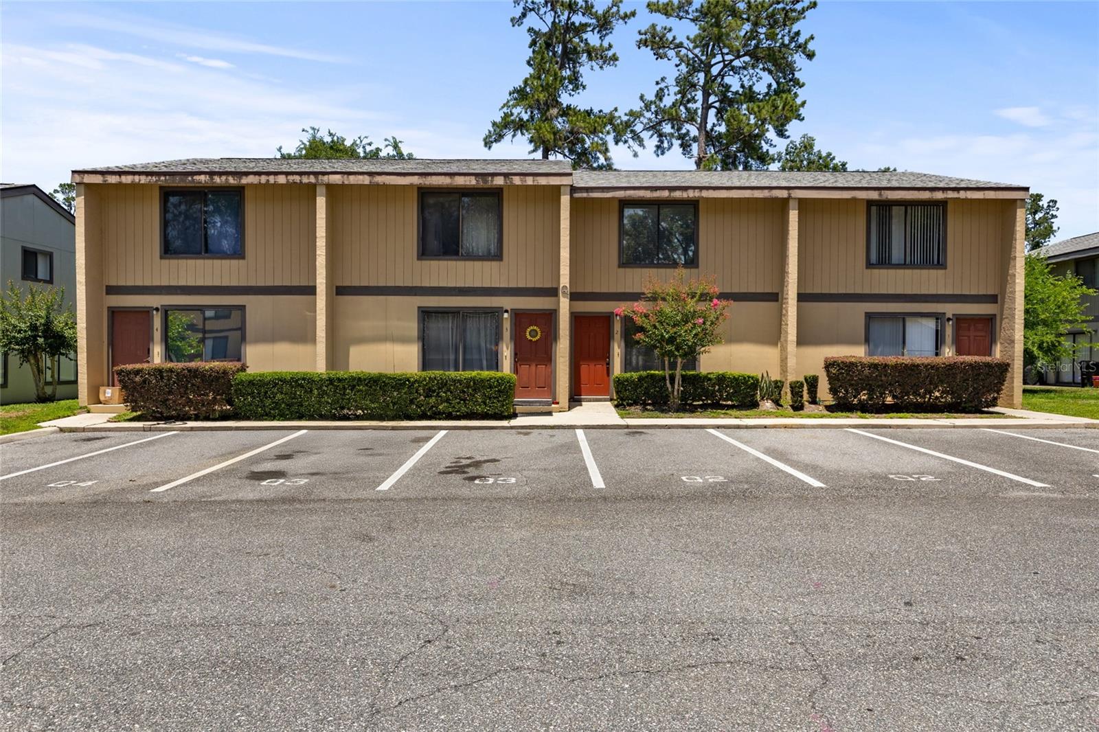 Image 3 of 19 For 2300 43rd Street Q2