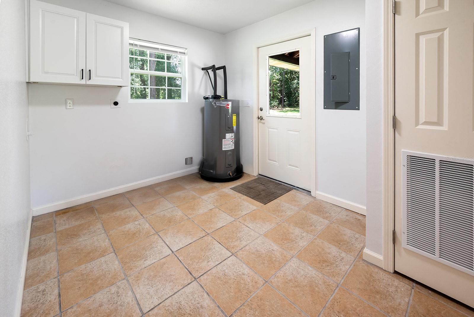 Image 7 of 78 For 3046 134th Street