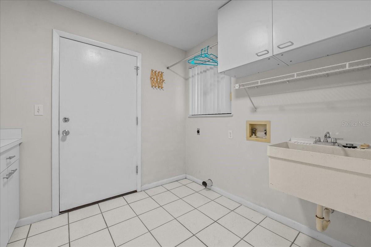 Image 24 of 63 For 1326 57th Street