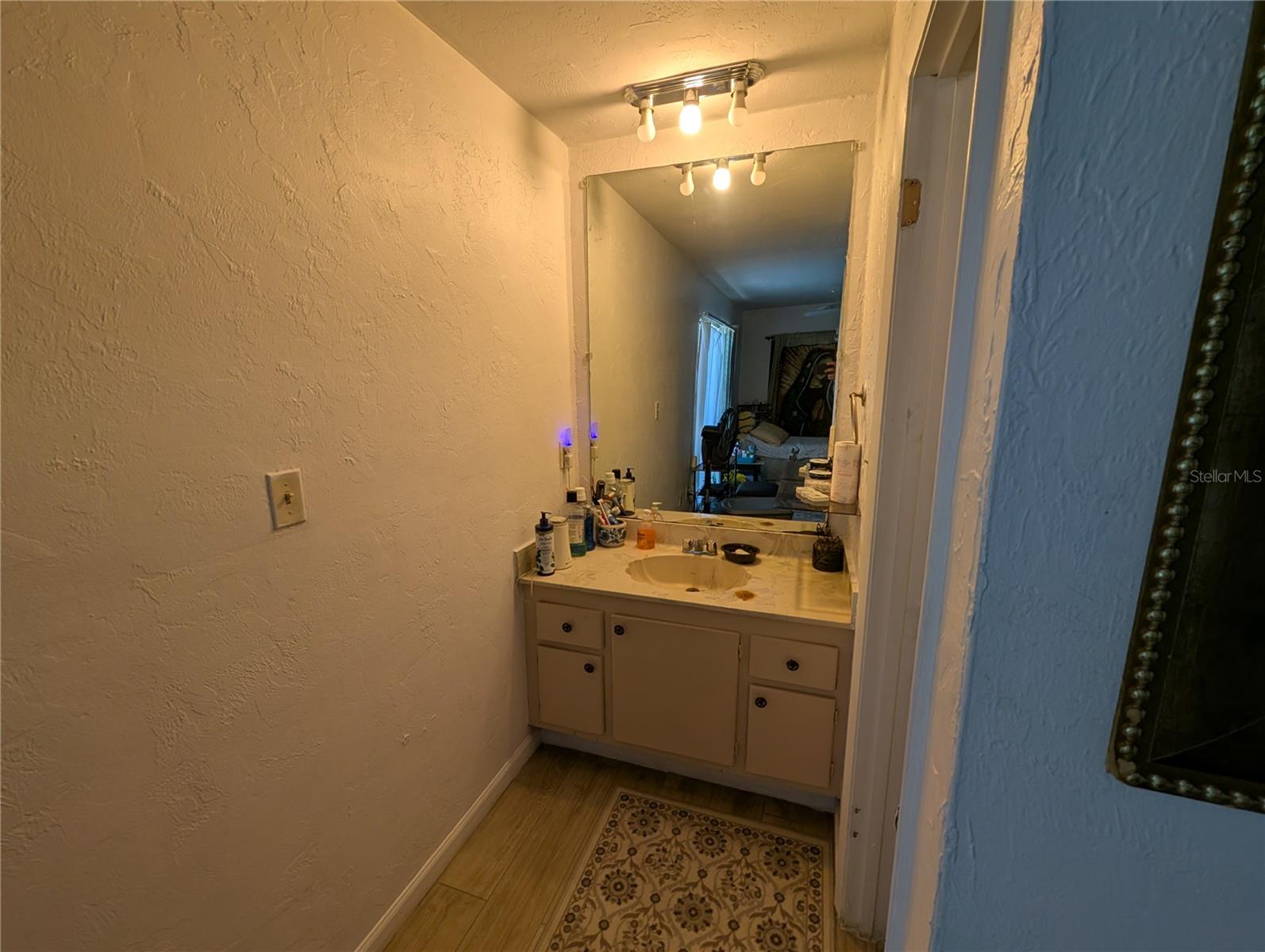 Image 10 of 13 For 2811 Archer Road J78