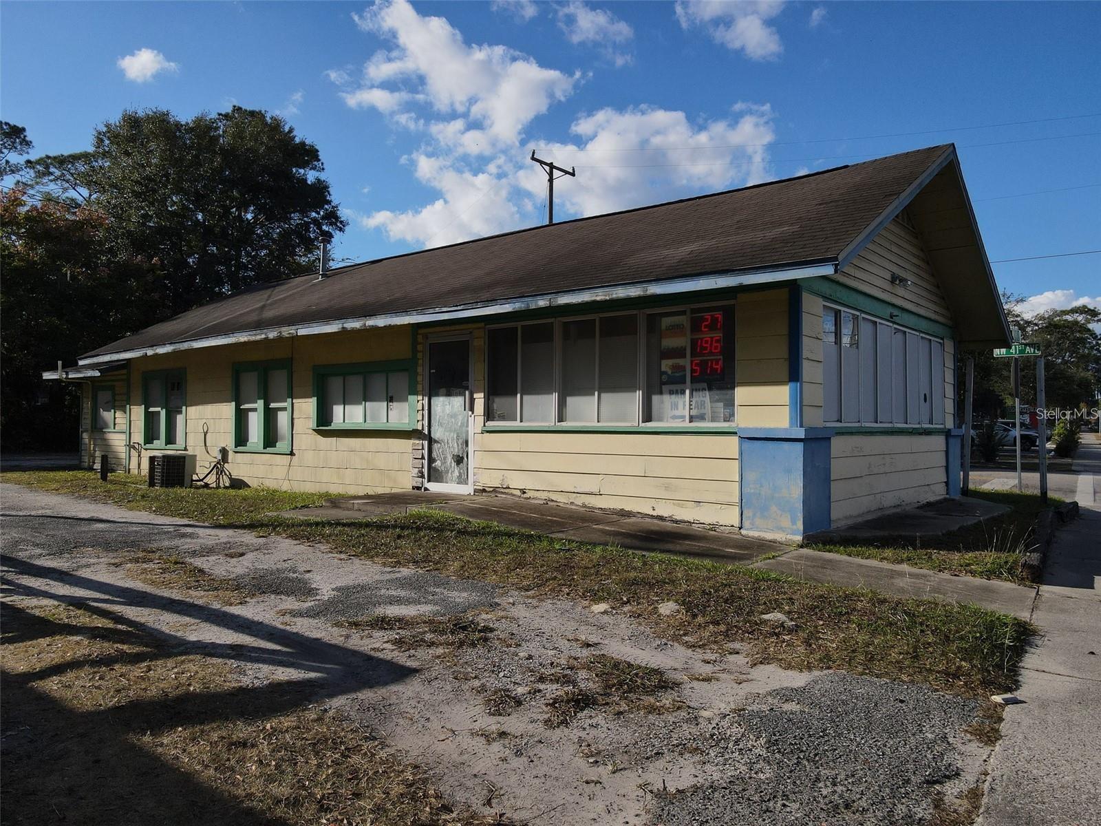 Image 3 of 18 For 4016 6th Street