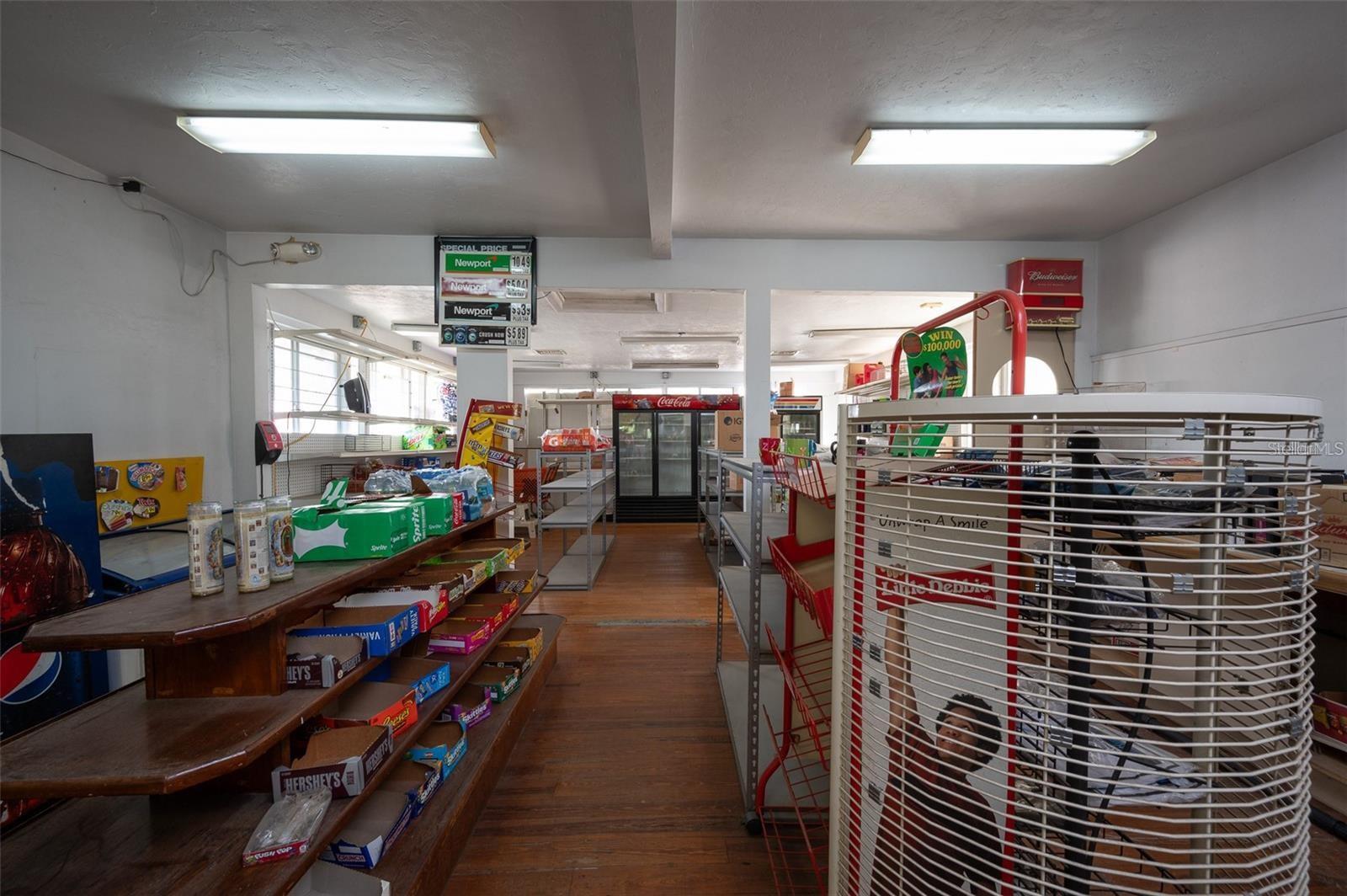 Image 7 of 18 For 4016 6th Street