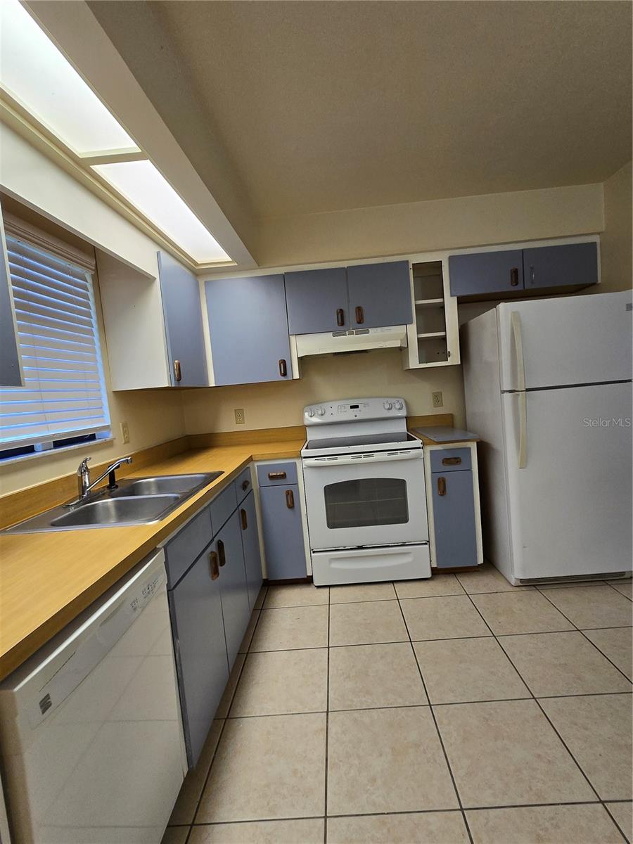 Image 8 of 40 For 5315 81st Terrace