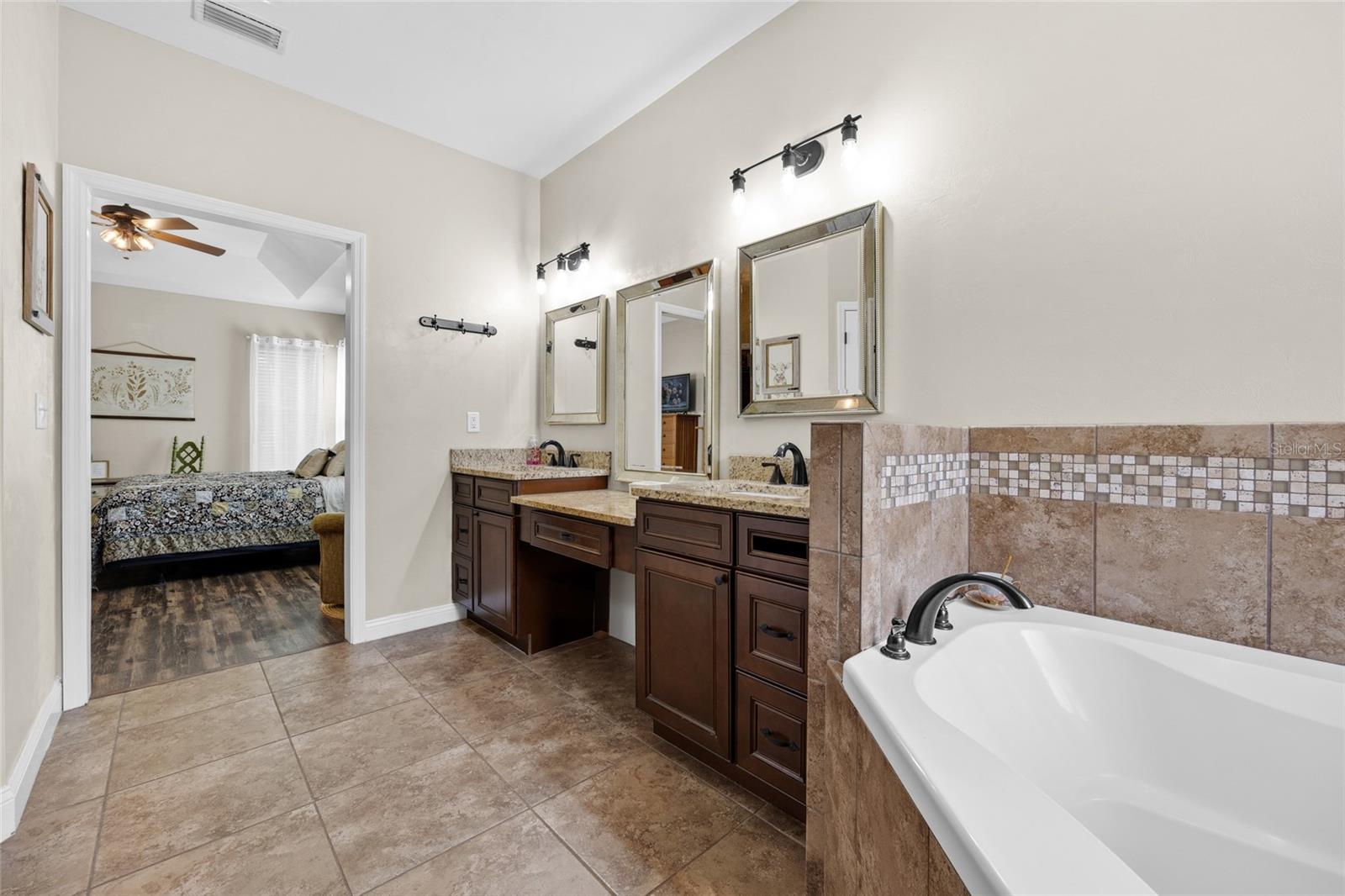 Image 14 of 68 For 7673 County Road 229a
