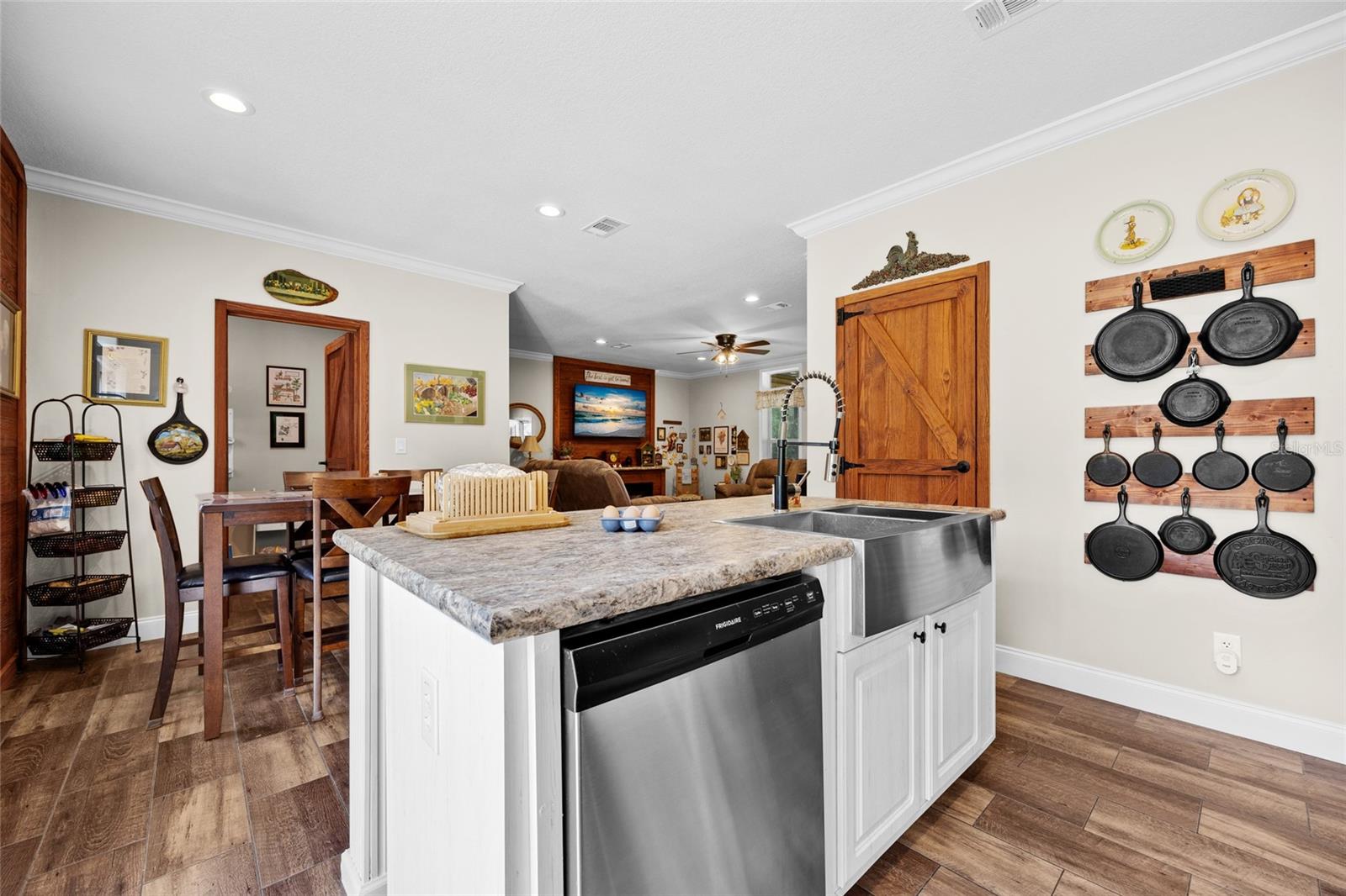 Image 38 of 68 For 7673 County Road 229a