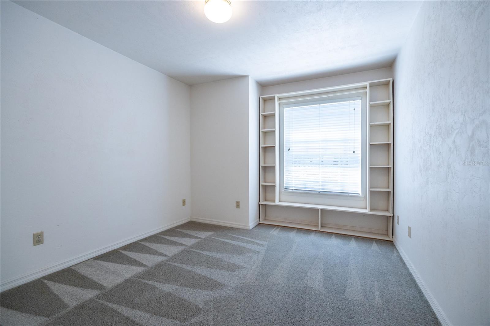Image 31 of 43 For 231 48th Boulevard 0