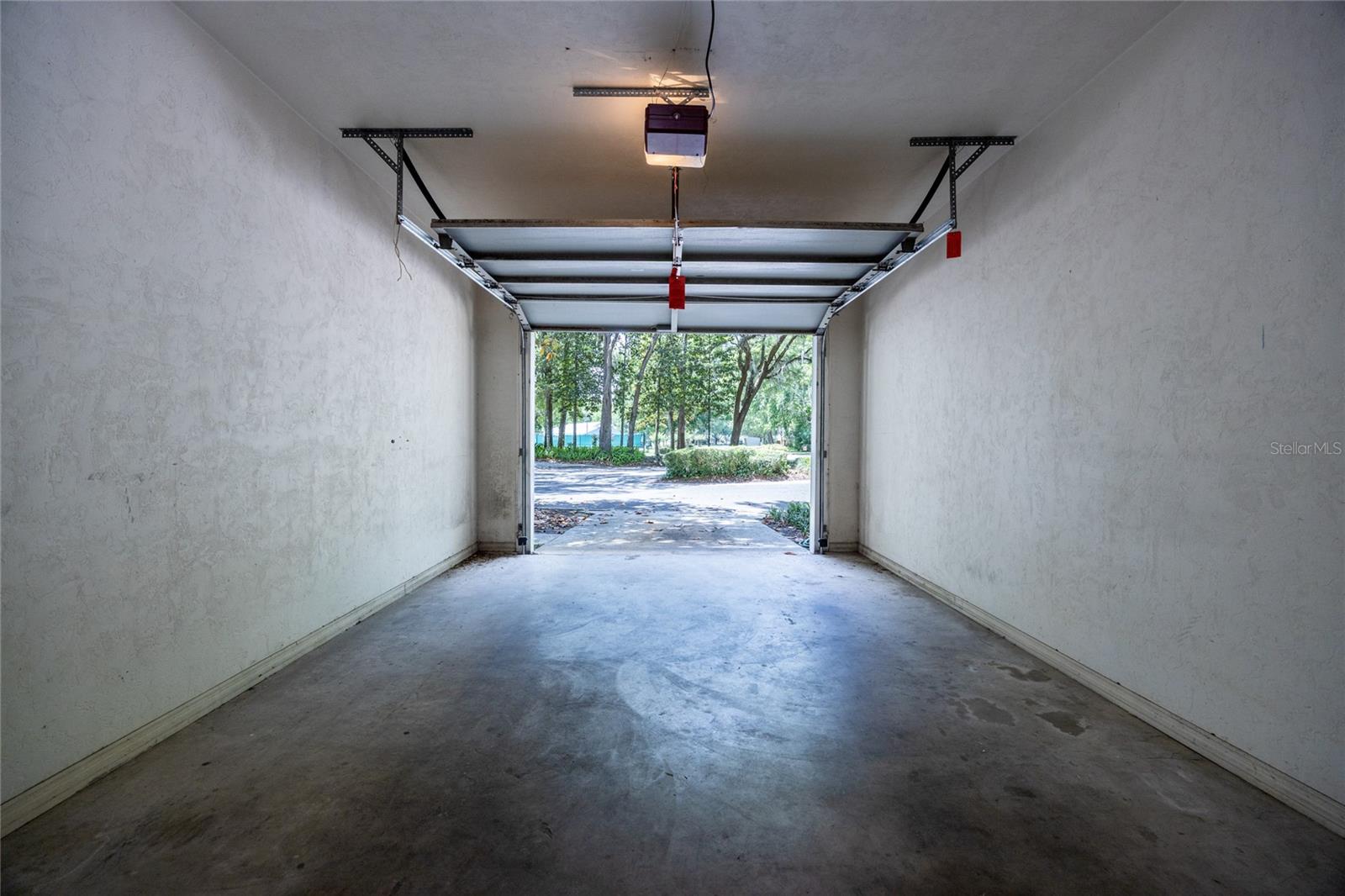 Image 37 of 43 For 231 48th Boulevard 0