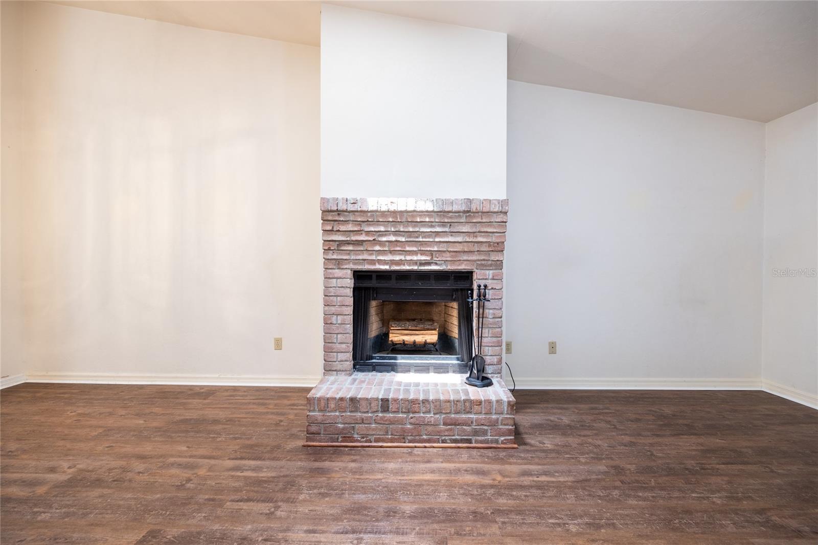 Image 9 of 43 For 231 48th Boulevard 0