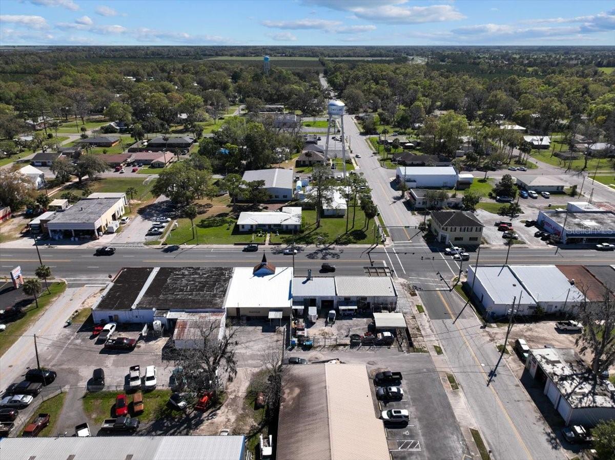 Image 26 of 32 For 10 Main Street