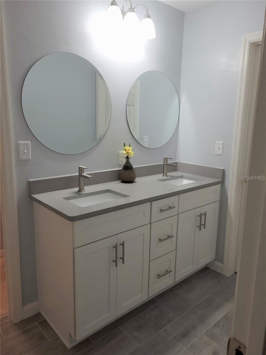 Image 14 of 21 For 6015 35th Way