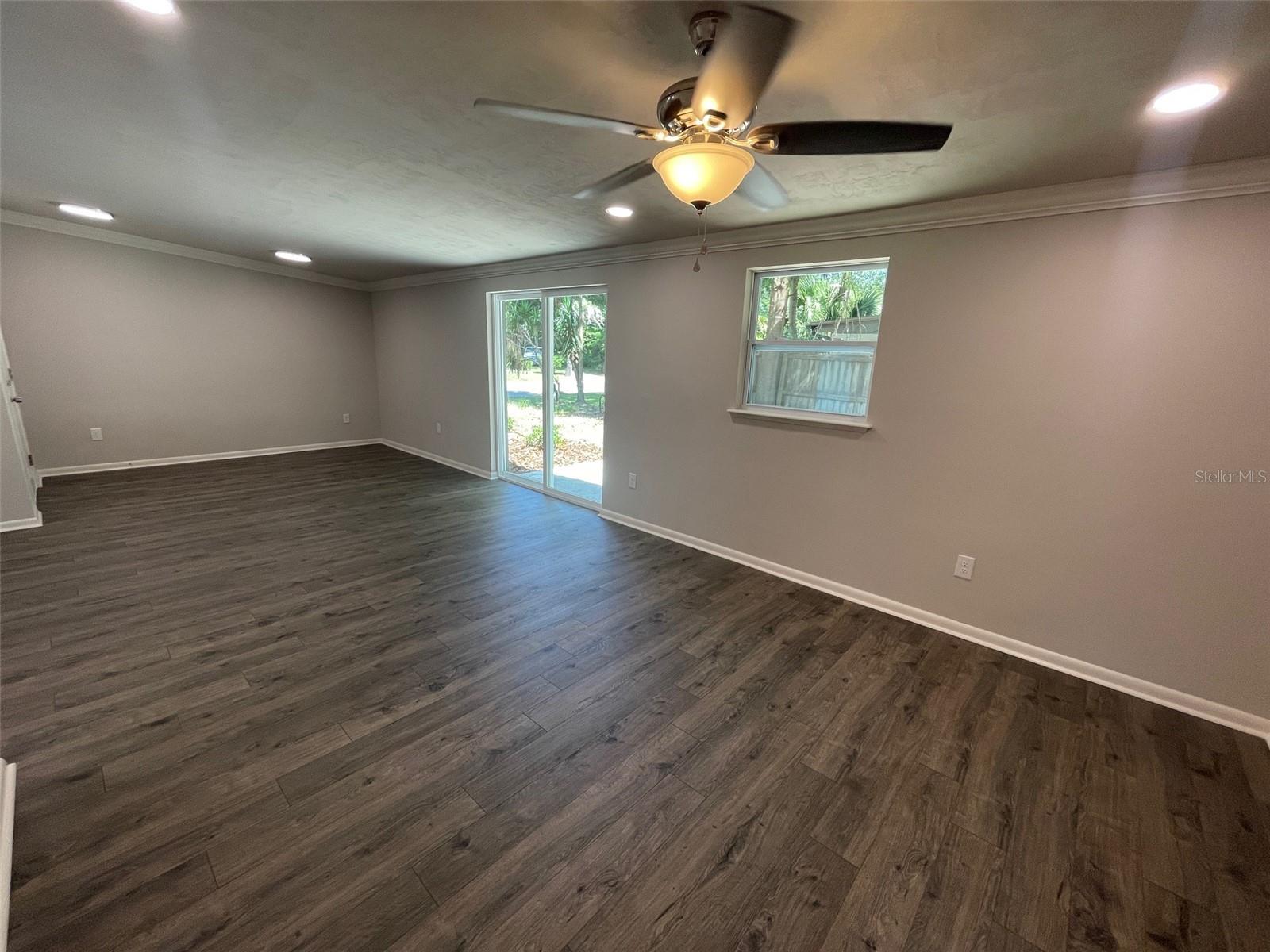 Image 17 of 21 For 2903 10th Drive