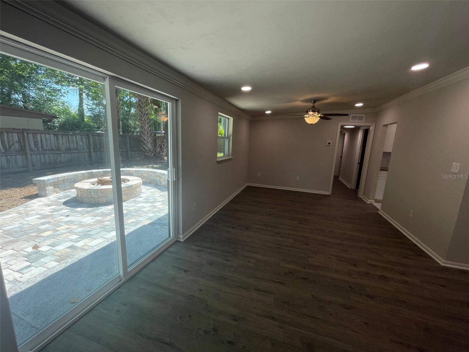 Image 5 of 21 For 2903 10th Drive