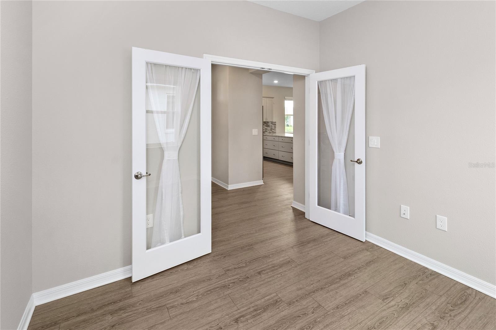 Image 18 of 32 For 8925 76th Street