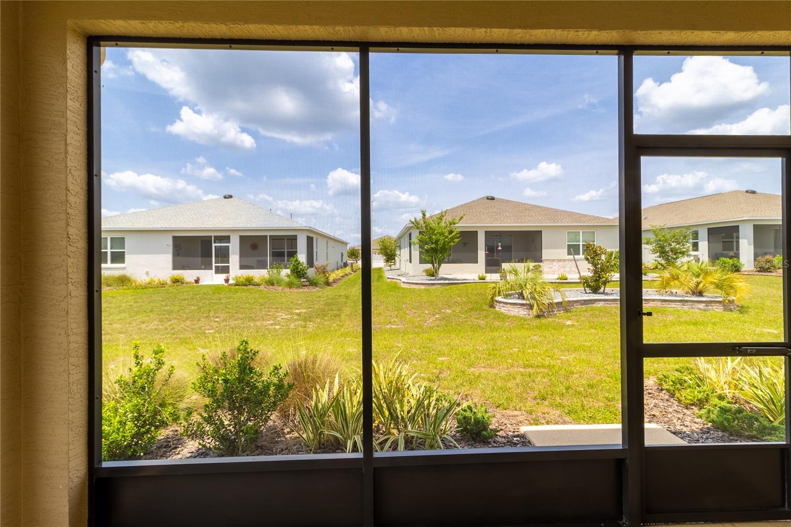 Image 9 of 32 For 8925 76th Street