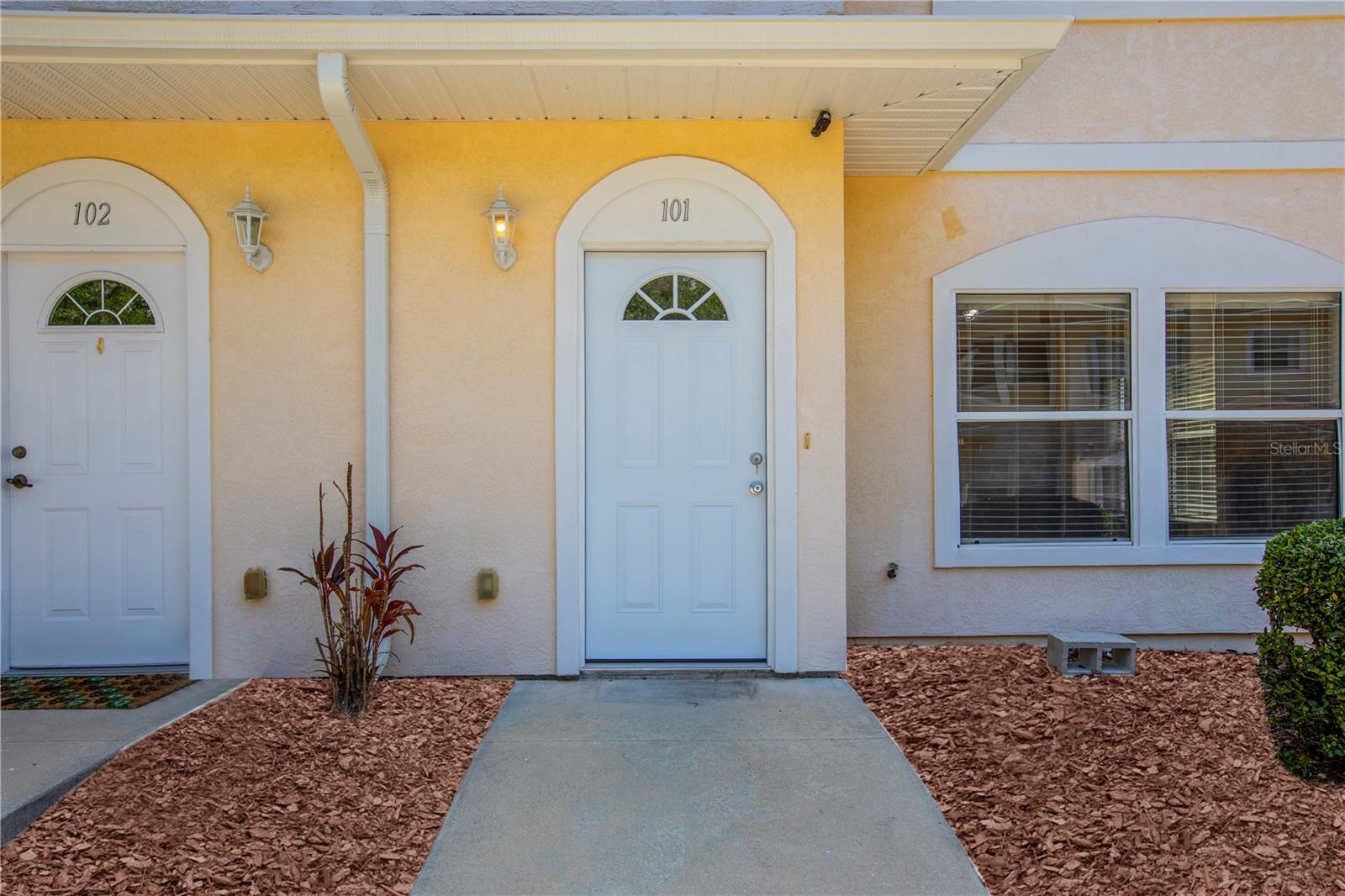 Image 2 of 27 For 528 39th Road 101