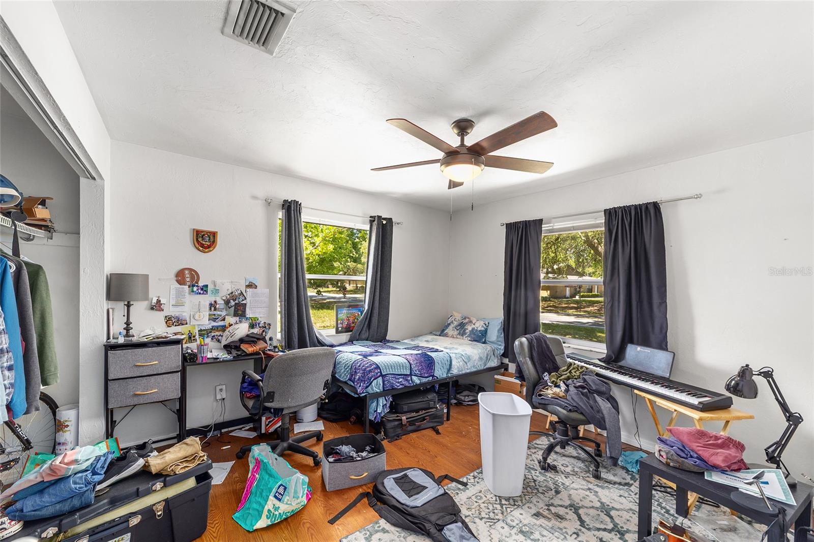 Image 14 of 37 For 6117 23rd Terrace