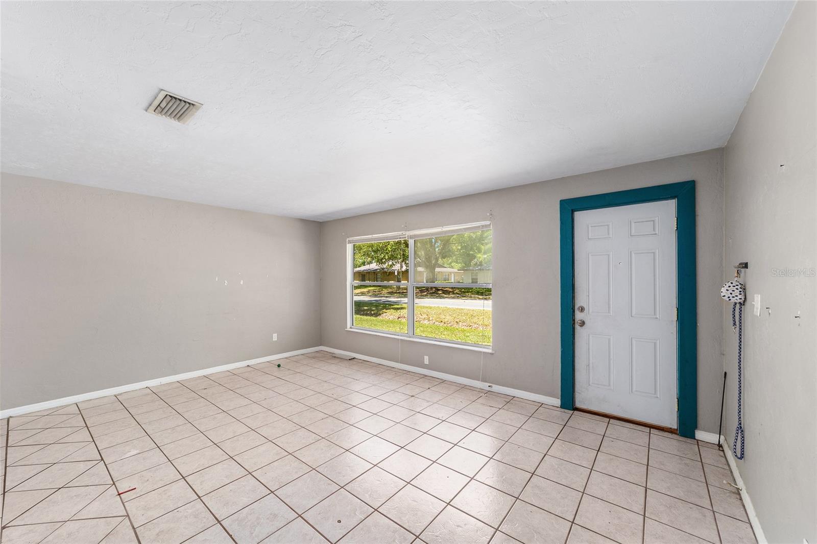 Image 21 of 37 For 6117 23rd Terrace