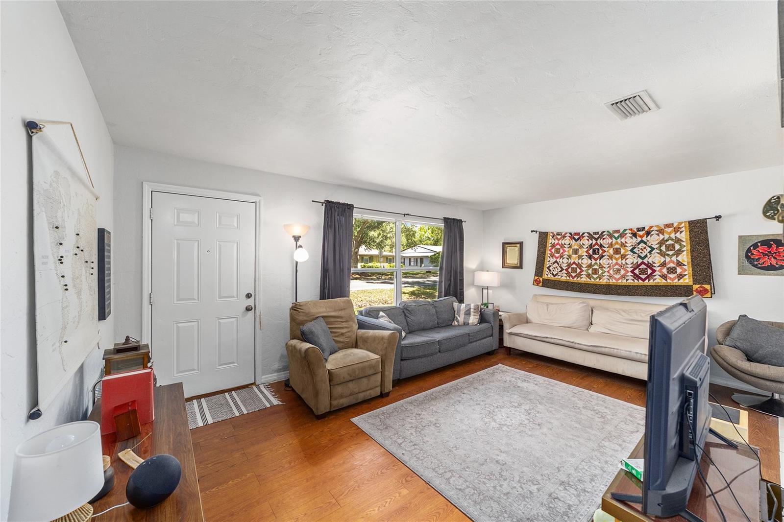Image 7 of 37 For 6117 23rd Terrace