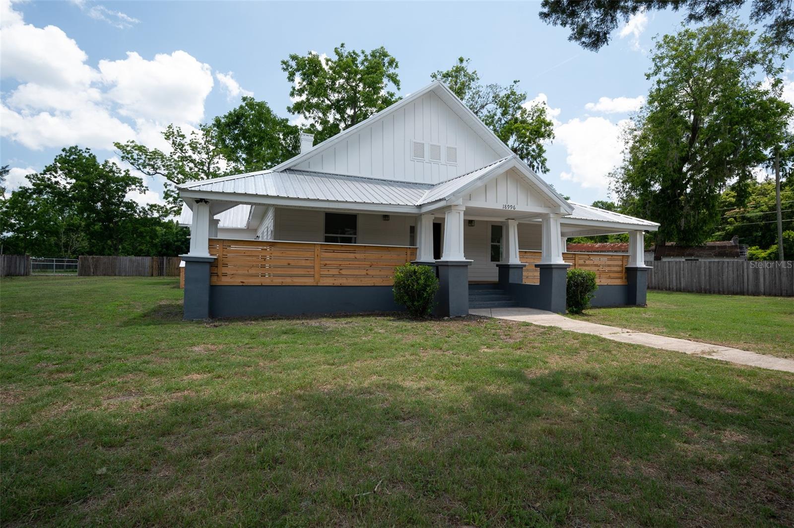 Image 2 of 29 For 18996 Charlotte Avenue