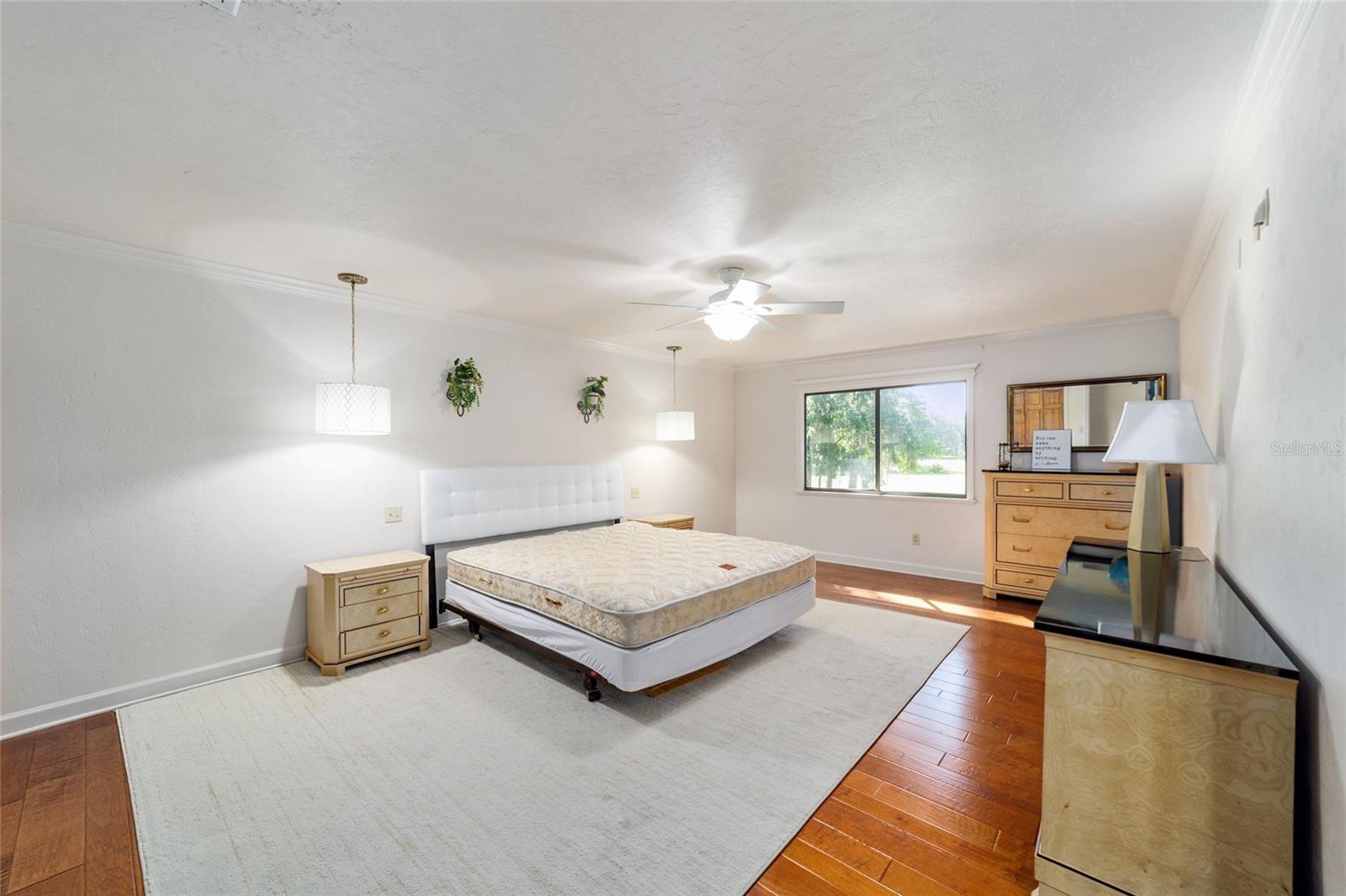 Image 17 of 43 For 6015 36th Way