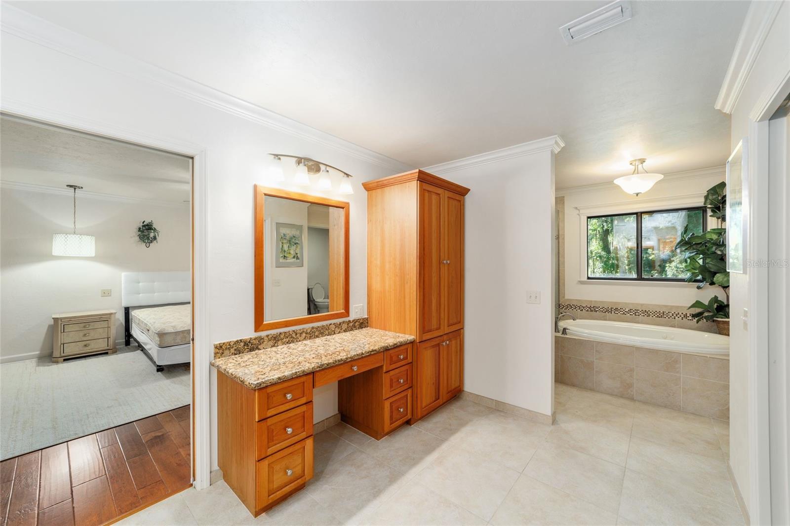 Image 19 of 43 For 6015 36th Way