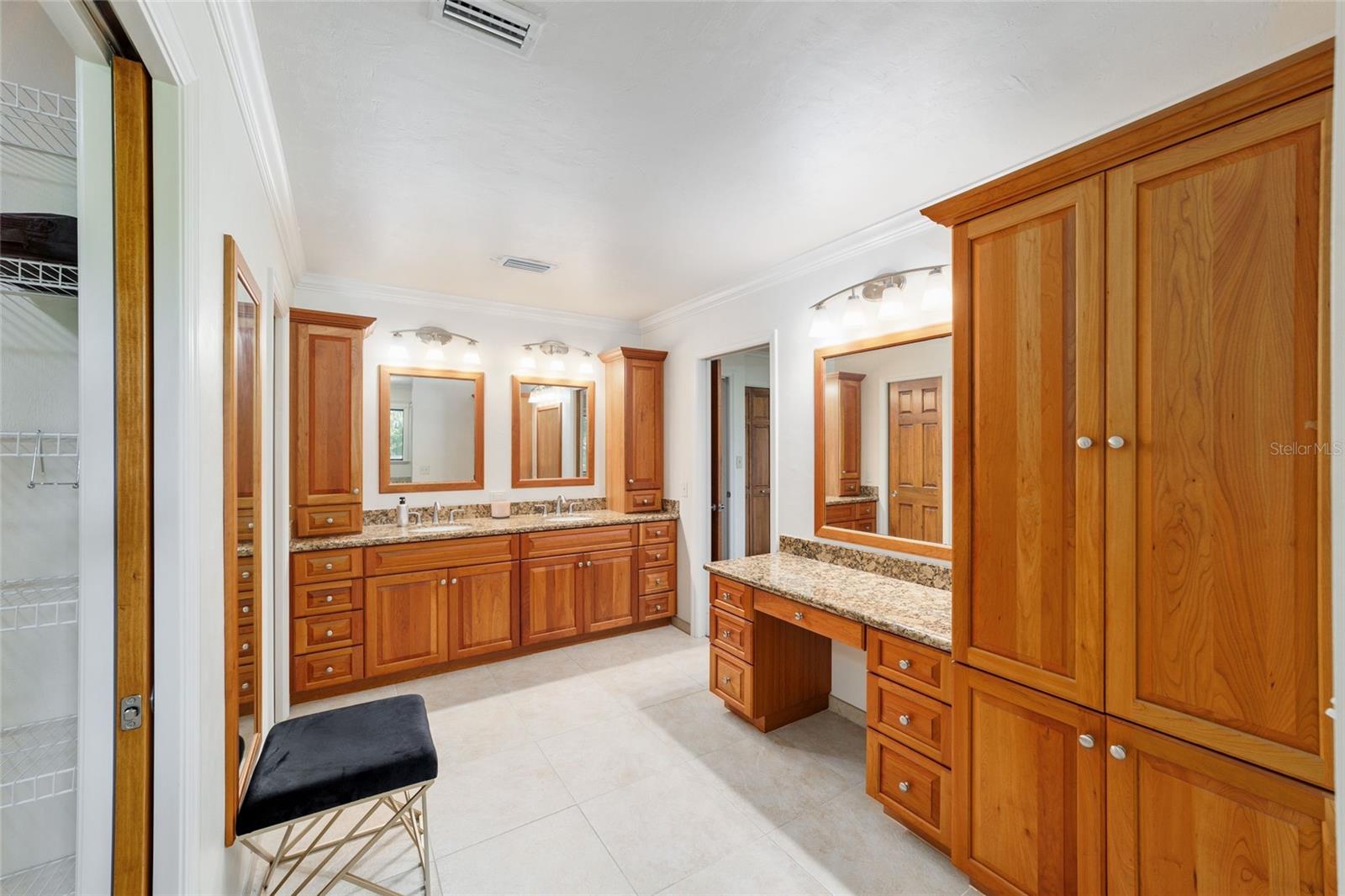 Image 20 of 43 For 6015 36th Way