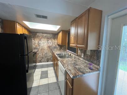 Image 3 of 8 For 6106 11th Place B