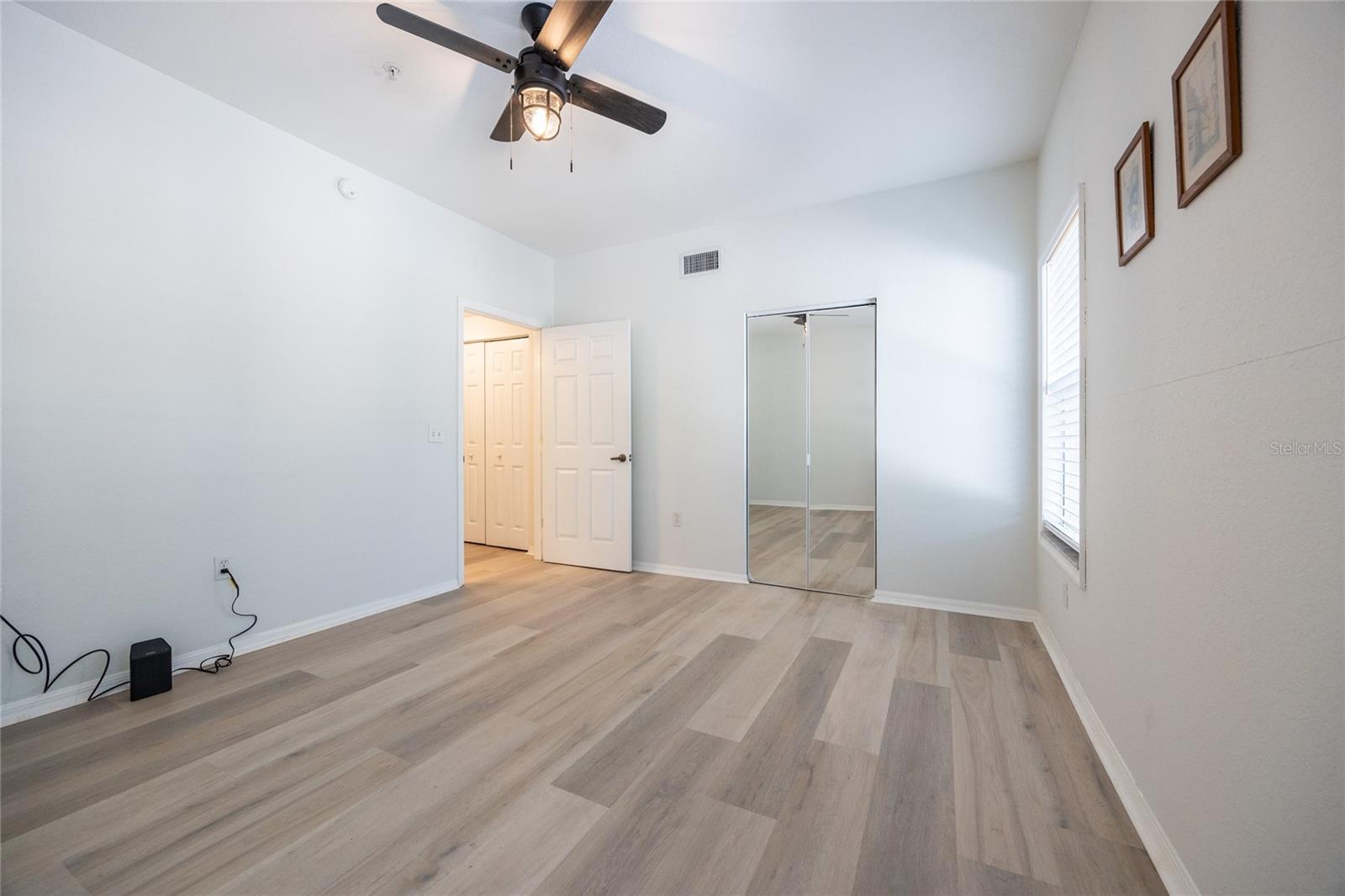 Image 27 of 33 For 4850 91st Terrace P201